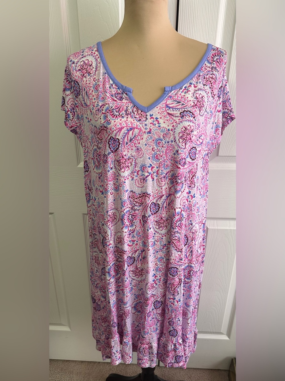 Ellen Tracy Pink Paisley V-Neck Nightgown with Lavender Trim